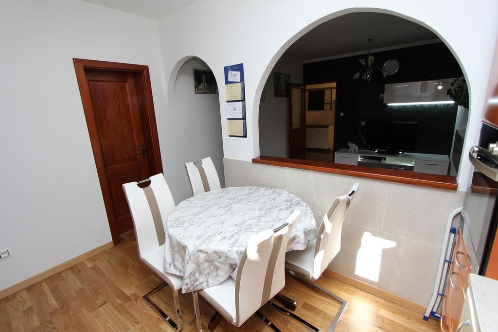 Apartment Ilinovic Rovinj Exterior photo