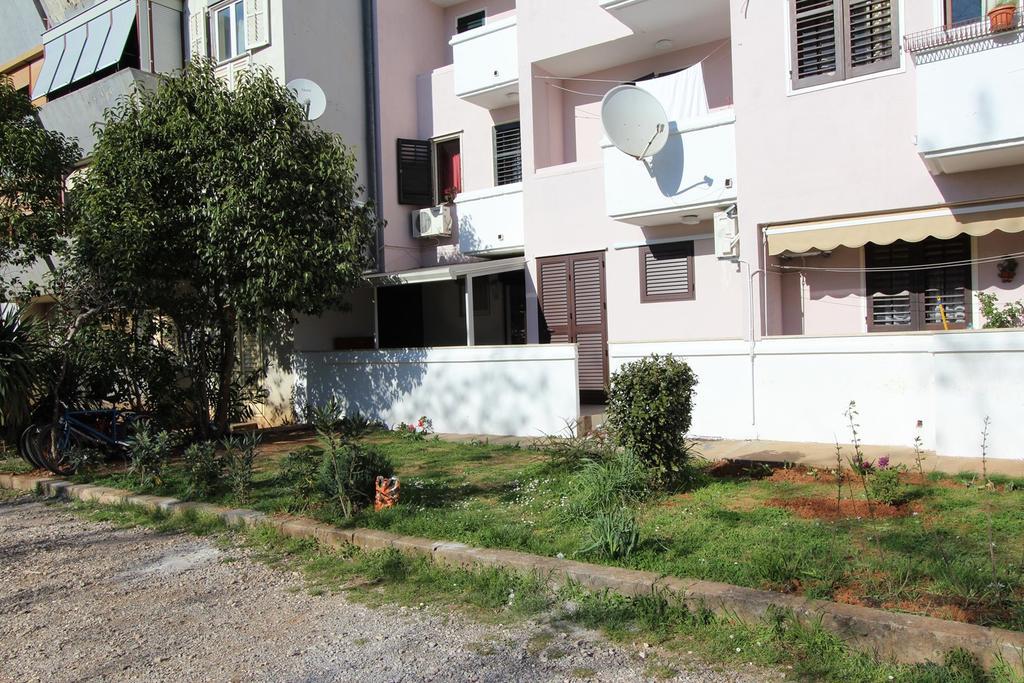 Apartment Ilinovic Rovinj Exterior photo